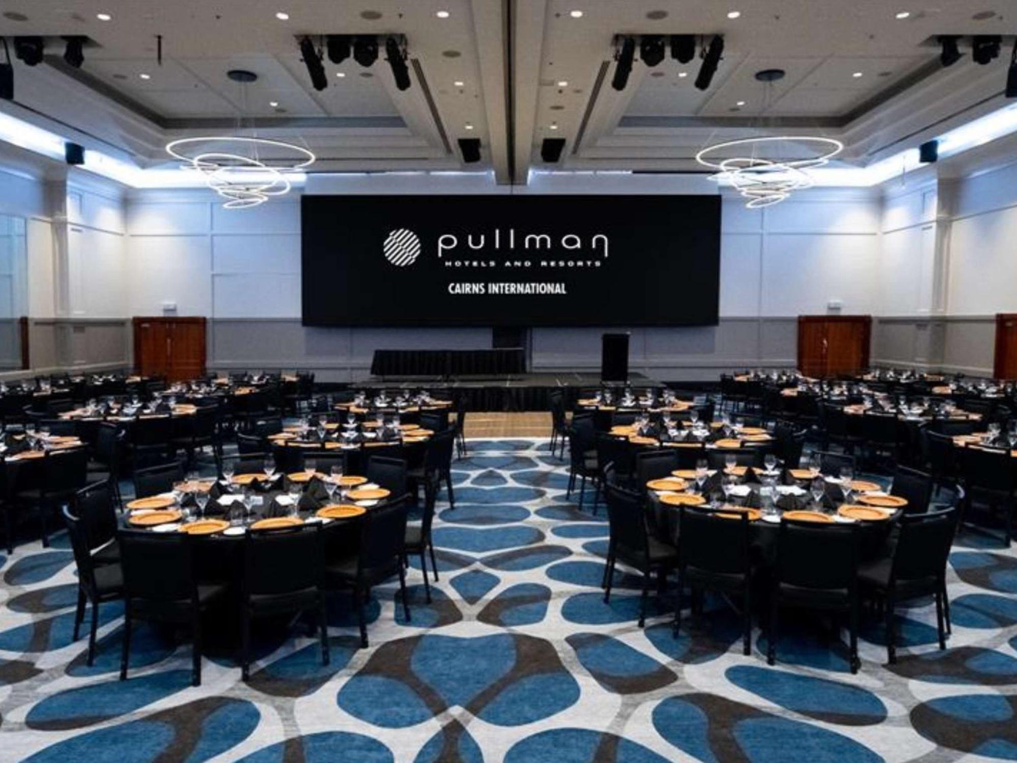 Hotel Pullman Cairns International Esterno foto The International Ballroom