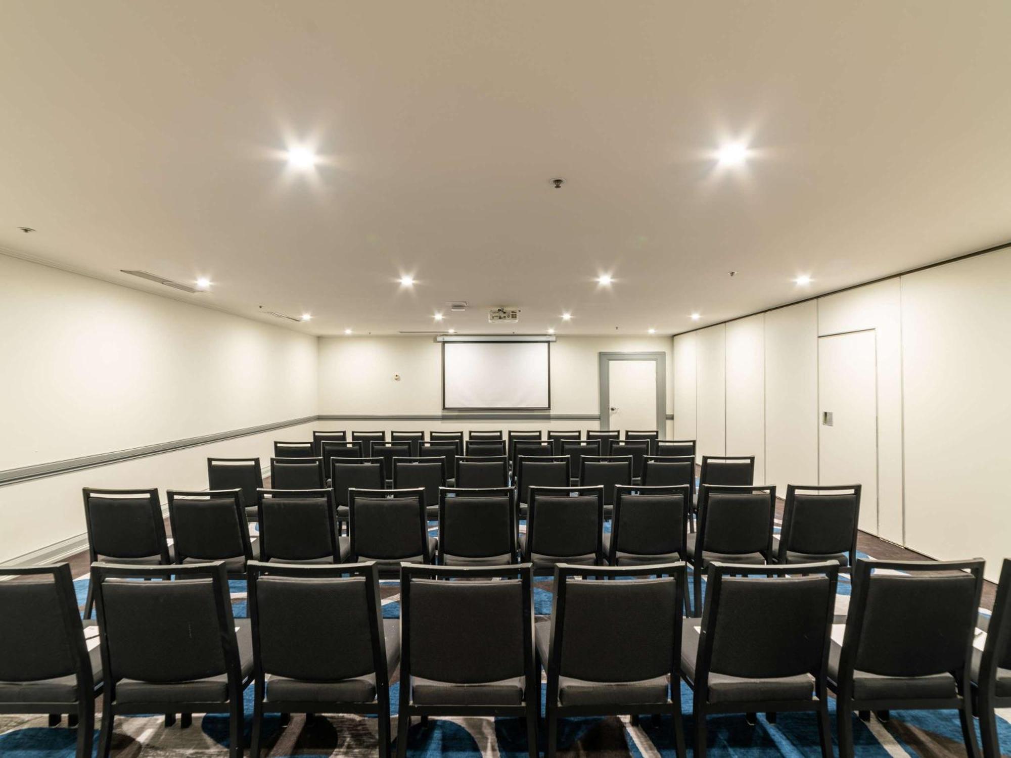 Hotel Pullman Cairns International Esterno foto The Auditorium