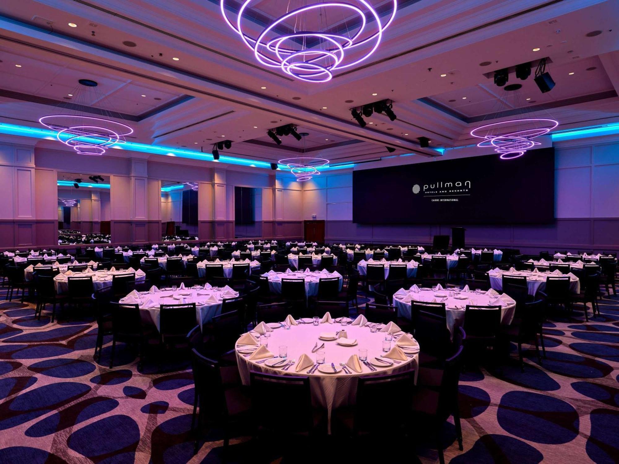 Hotel Pullman Cairns International Esterno foto The ballroom